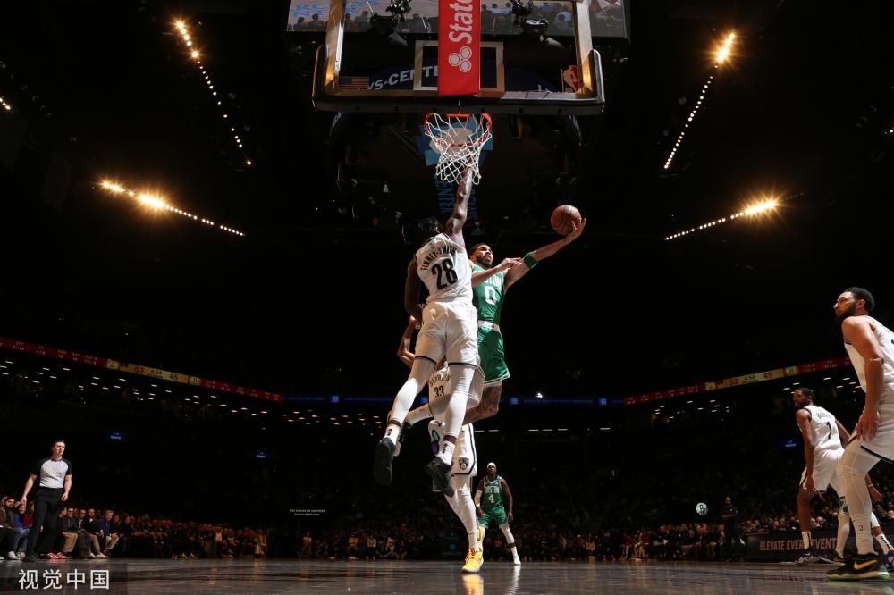 随着比赛的 随着比赛的